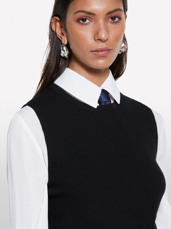 Viskoz Karışımlı Kolsuz Slim Fit Triko Bluz Kadın Siyah Bluz - 325P17Q3M105S