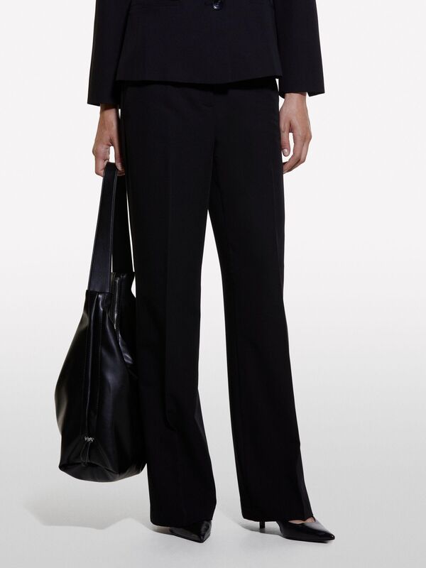 Viskoz Karışımlı Normal Bel Bol Paça Pantolon Kadın Siyah Pantolon - 324A4KVXLF02I