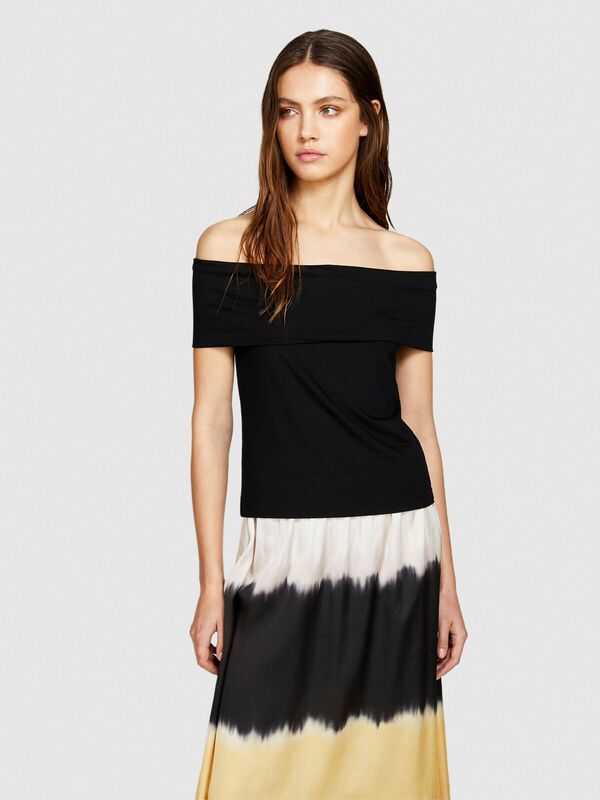 Viskoz Karışımlı Omzu Açık Dar Kesim T-Shirt Kadın Siyah T-Shirt - 324P33CALH00P