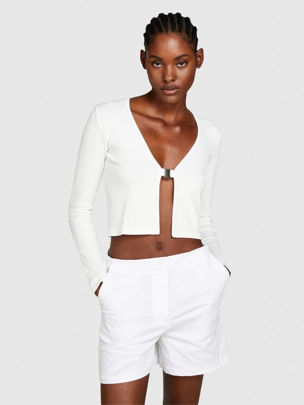 Viskoz Karışımlı Önü Metal Tokalı Geniş V Yaka Hırka Kadın Kırık Beyaz Hırka - 324P1ZNJM601V