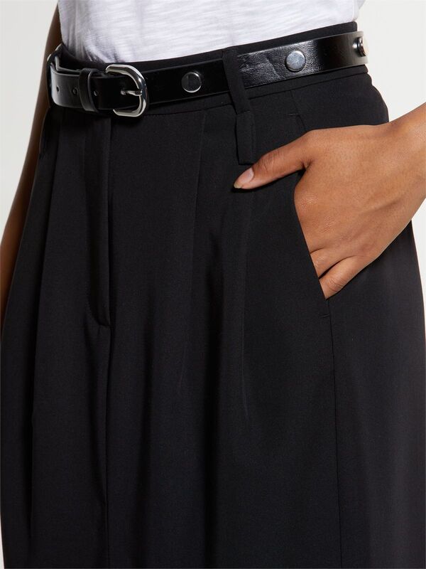 Sisley - Viskoz Karışımlı Pileli Streç Pantolon Kadın Siyah Pantolon - 325A4KVXL002W