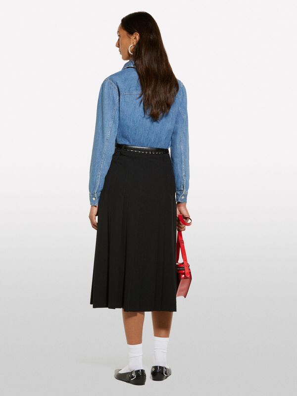 Viskozlu Pileli Yırtmaç Detaylı Midi Etek Kadın Siyah Etek - 325P4KVXL002M