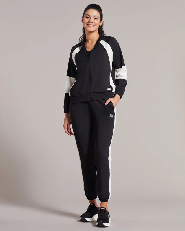 Skechers - W 2XI-Lock Suit Track Suit Kadın Siyah Eşofman Takımı - S231455
