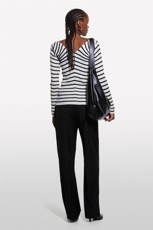 Yün Karışımlı Çizgili Önü Arkası V Yaka Kazak Kadın Siyah Mix Kazak - 324A109ZL4011