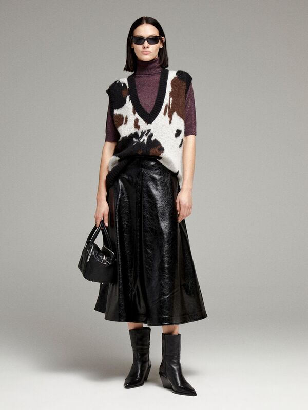 Sisley - Yün Karışımlı Desenli V Yaka Süveter Kadın Siyah Süveter - 324A106QL4015