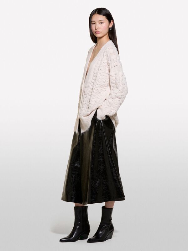 Yün Karışımlı Üç Düğmeli Geniş V Yaka Hırka Kadın Bej Hırka - 324A145YM6027